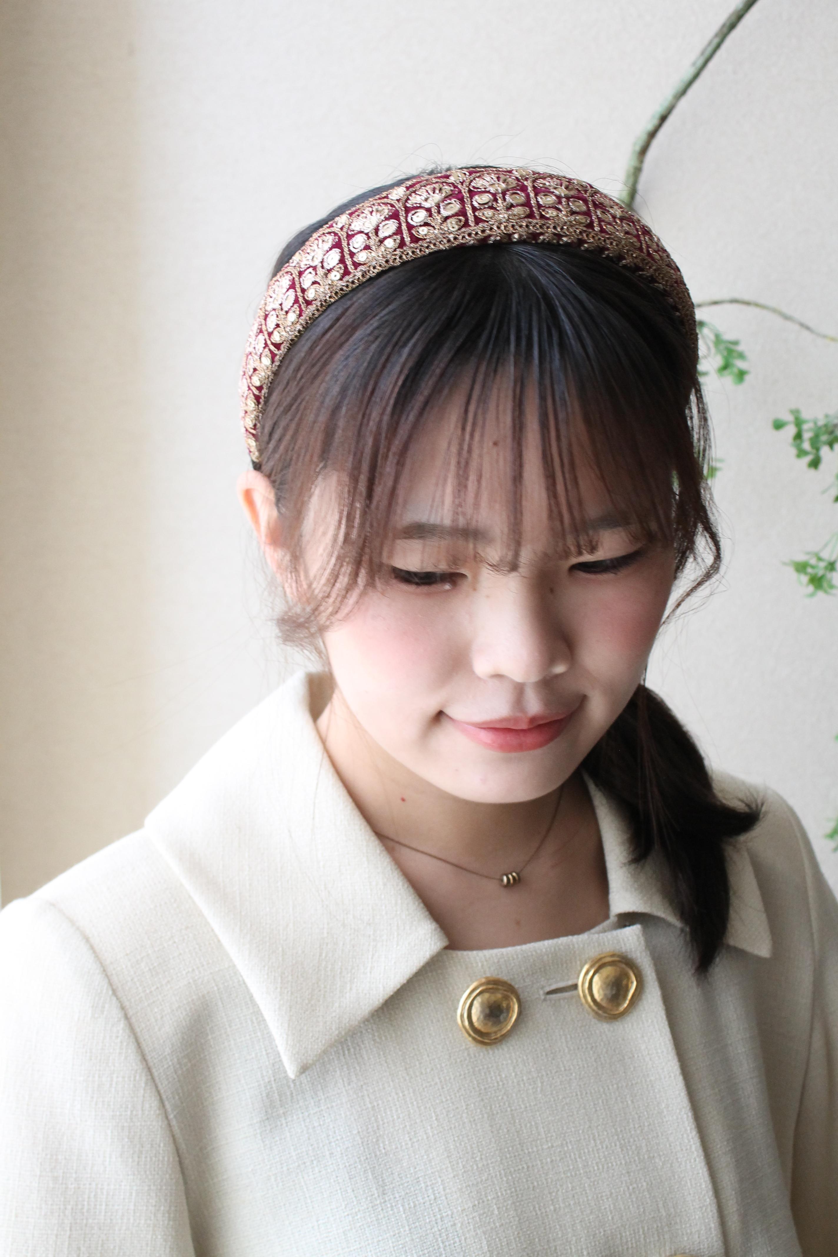 ボルドーインド刺繍カチューシャ【Bagus Sparkle ザリ刺繍】1枚目の画像